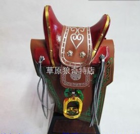 糖心
特产工艺品马鞍 送礼特色礼品 婚礼用品马鞍子礼品民族特色